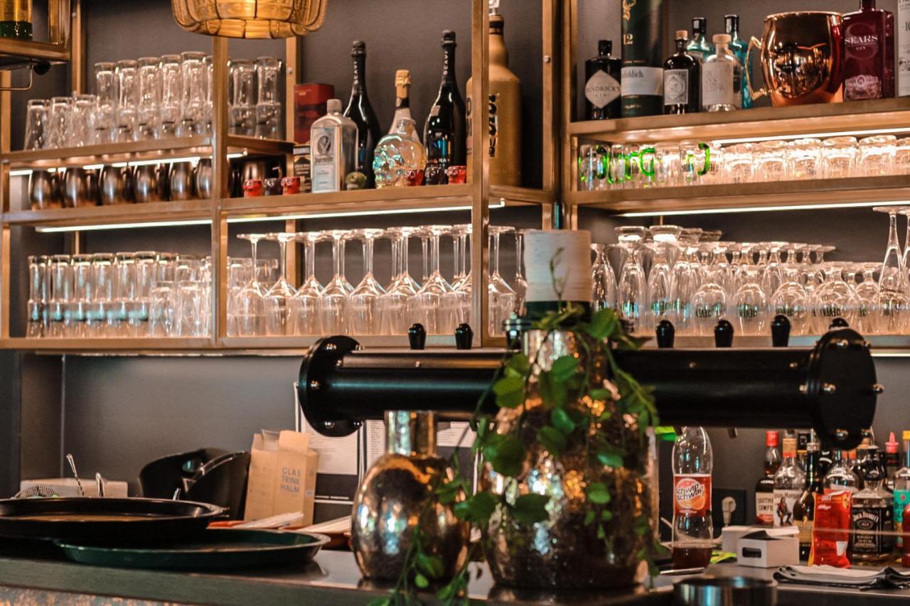 Hotel Schwarzer Adler Jever Ngoại thất bức ảnh