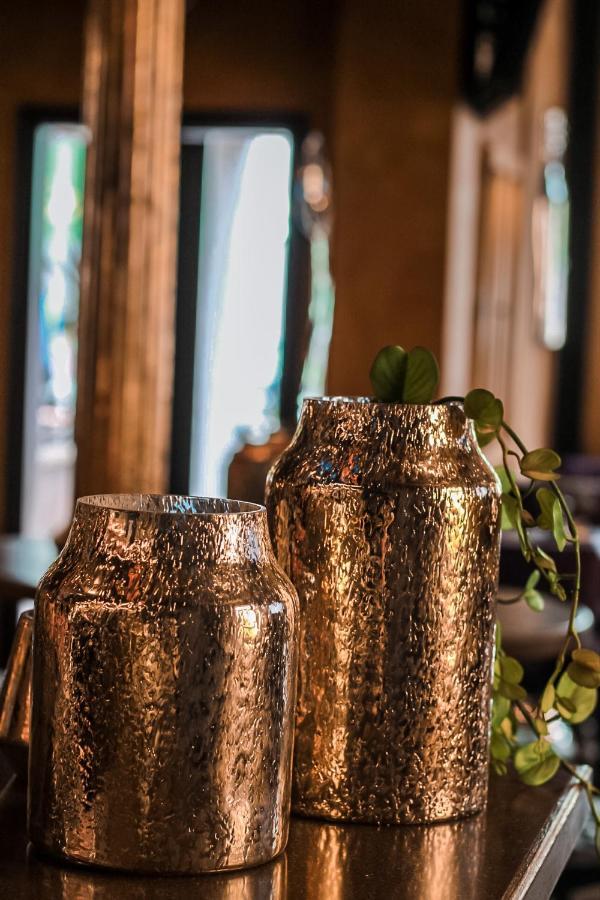 Hotel Schwarzer Adler Jever Ngoại thất bức ảnh