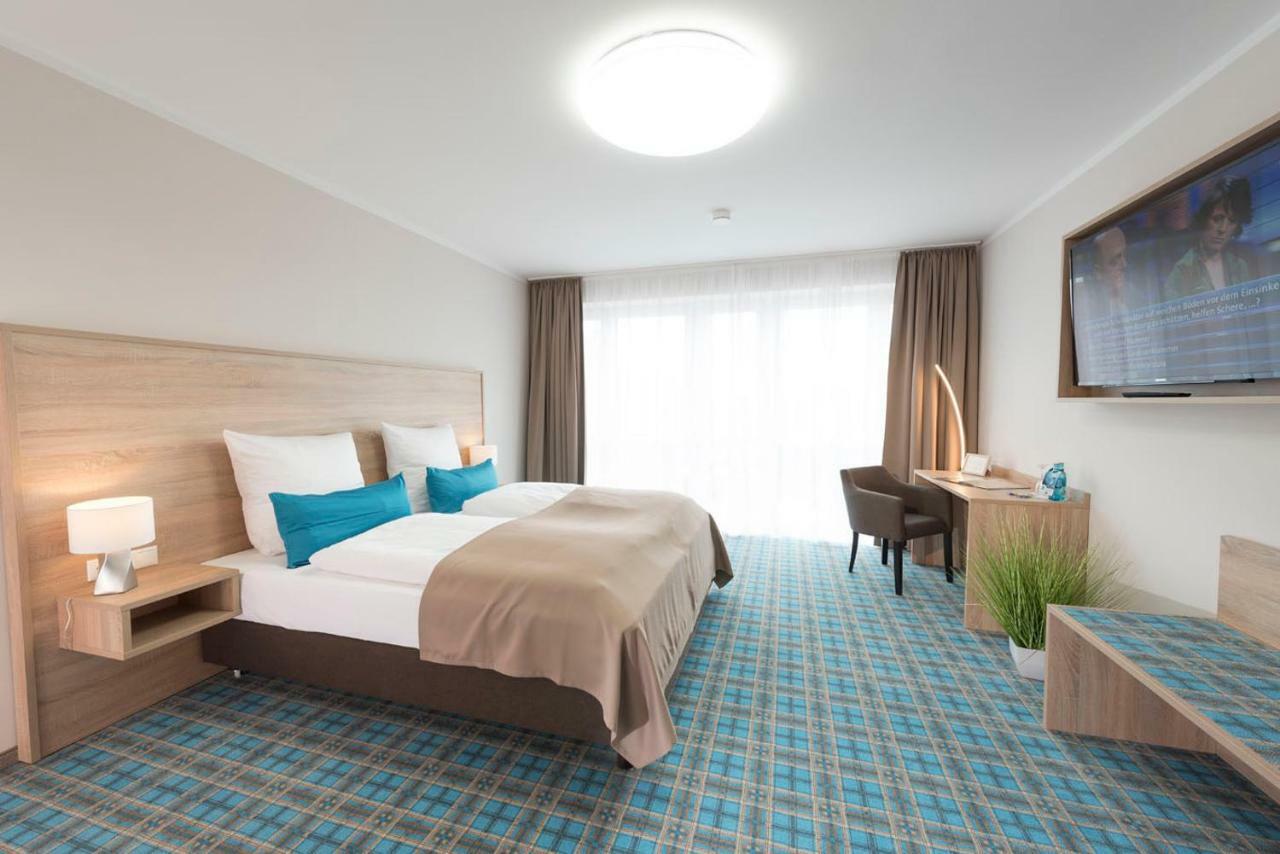 Hotel Schwarzer Adler Jever Ngoại thất bức ảnh